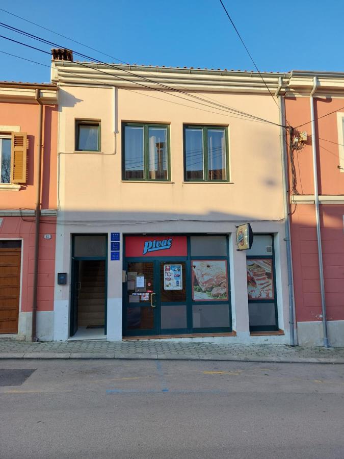 Room And Apartments Antea Rovinj Luaran gambar