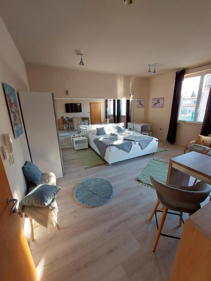 Room And Apartments Antea Rovinj Luaran gambar