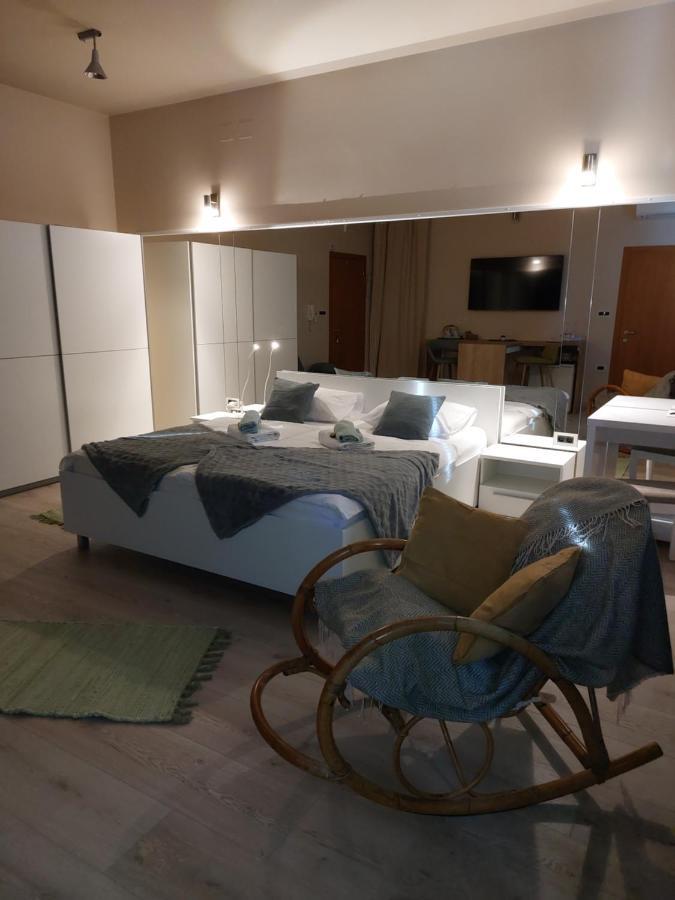 Room And Apartments Antea Rovinj Luaran gambar